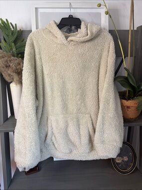 Plush Cream Hooded Pullover Hoodie